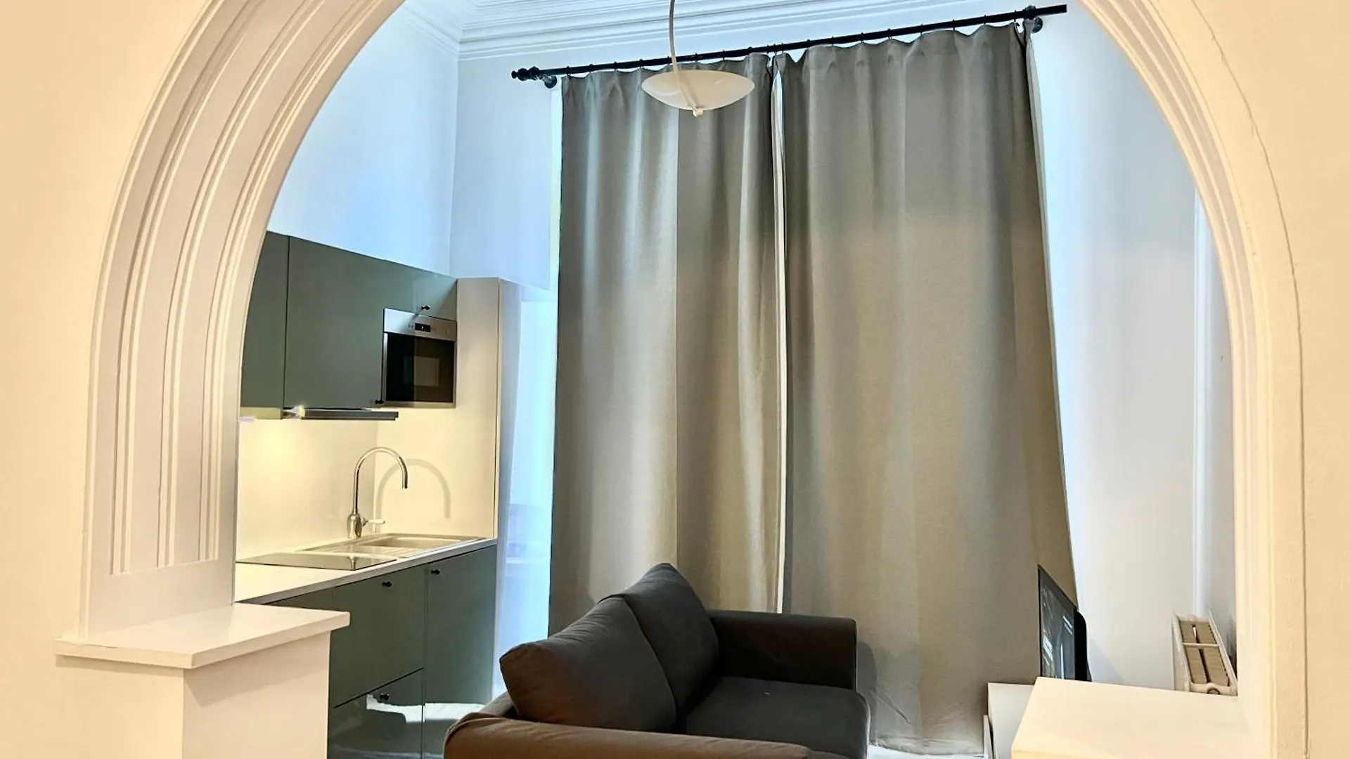 Apartament Brussels Hyper Centre